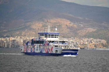 İZDENİZ’in ek seferleriyle 20 bin araç trafiğe çıkmadı 