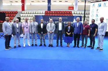 İzmir Büyükşehir Belediyesi Spor Kulübü’nde Berkhan Alptekin güven tazeledi