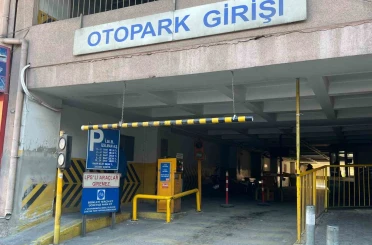 İzmir Büyükşehir’den otopark ücretlerine rekor artış 
