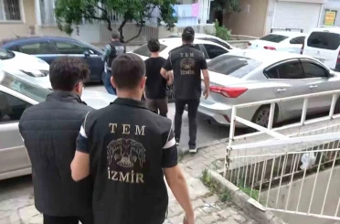 İzmir merkezli 12 ilde FETÖ operasyonu: 80 şüpheli yakalandı