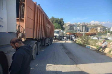 İzmir’de CHP’li belediyelerin çöp kavgası 