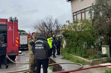 İzmir’de çıkan ev yangınında bir kişi hayatını kaybetti 