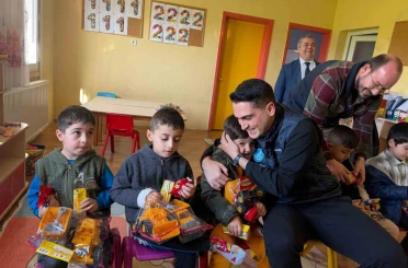 İzmir’de Ülkü Ocakları’ndan eğitime destek 