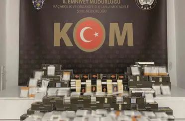 İzmit’te 21 bin 500 adet doldurulmuş makaron ele geçirildi
