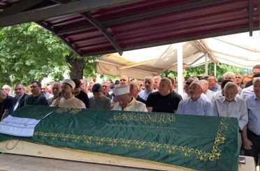 İznikli iş insanı Ahmet Kara son yolculuğuna uğurlandı 