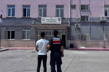 Jandarma çeşitli suçlardan aranan 46 kişi yakalandı