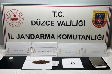 Jandarma ekipleri uyuşturucu ile mücadelesini sürdürüyor