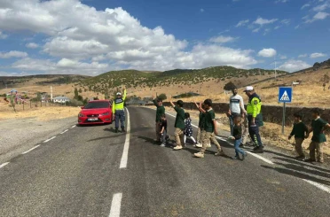 Jandarmadan öğrencilere trafik eğitimi 