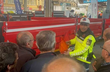 Jandarmadan tarım fuarında çiftçilere uyarı 