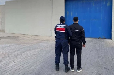 JASAT 12 yıl hapis cezasıyla aranan şahsı yakaladı 
