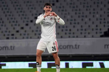 Jota Silva ilk kez 11’de başladığı maçta golünü attı 