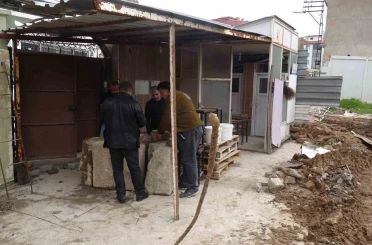 Kaçak kazı ihbarında "altın bulundu" iddiası polisi alarma geçirdi 