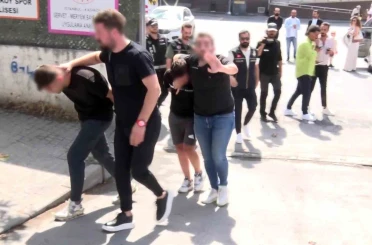 Kadıköy’de okul çevresinde denetim: 2 şüpheli gözaltına alındı 