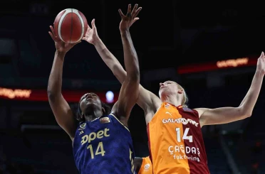 Kadınlar basketbolda derbi heyecanı 