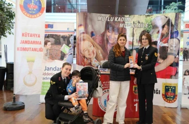 Kadınlara KADES tanıtıldı 