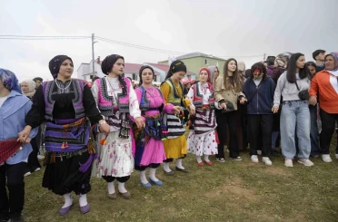 Kadırga Otçu Şenliği binlerce kişiyi buluşturdu 