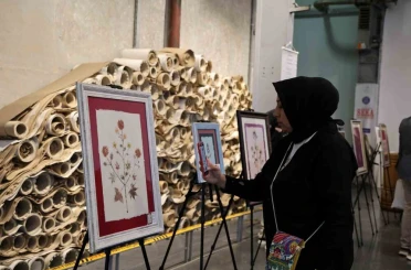 Kağıtta açan çiçekler sergisi açıldı 