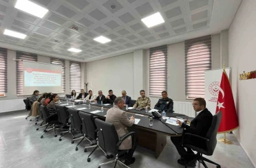 Kağızman’da Kadına Yönelik Şiddetle Mücadele Komisyonu toplandı 