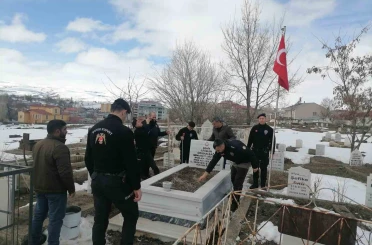 Kahraman şehitlerimizin aziz hatırasına sahip çıktılar 