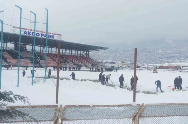 Kahramanmaraş İstiklalspor - 1461 Trabzon FK maçı kar sebebiyle ertelendi 