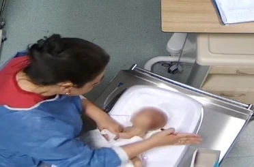 Kahramanmaraş’ta bebeğe şiddet davasında eski hemşirenin tutuklu yargılanmasına devam edilecek 