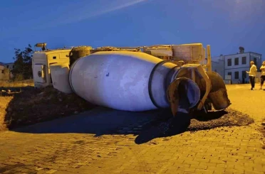 Kahramanmaraş’ta beton mikseri devrildi: 1 yaralı 
