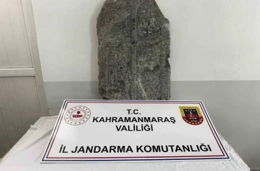Kahramanmaraş’ta Bizans dönemine ait mezar taşı ele geçirildi: 3 gözaltı 