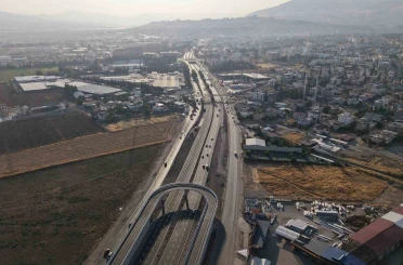 Kahramanmaraş’ta sanayi kavşağında ana güzergah ulaşıma açıldı 