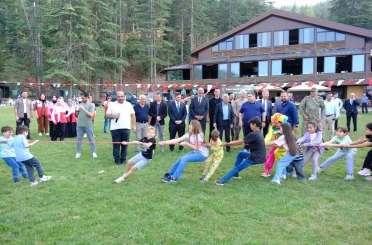 Kahramanmaraş’ta şehit ve gazi çocukları yaylada buluştu 