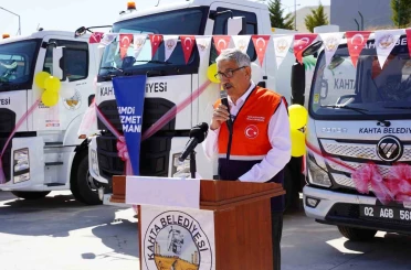 Kahta Belediyesi, tarihinin en büyük araç alımını gerçekleştirdi 