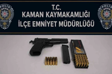Kaman’da ruhsatsız tabanca ve 52 fişek ele geçirildi 