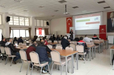 Kamu personeli, kadına yönelik şiddetle ilgili bilgilendirildi 