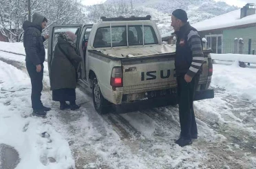 Kanser hastası kadına köy hizmetleri ekipleri yetişti 