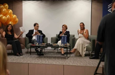 Kanseri dört kez yenen oyuncu Açelya Elmas: Gülümseyerek iyileşin 