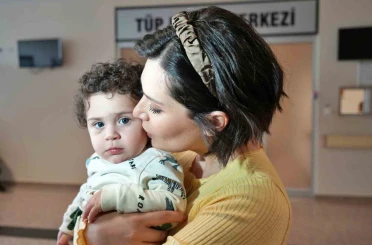 Kanseri yendi, annelikten vazgeçmedi: Dondurulan embriyolar tutmadı, ‘Can’ geldi 
