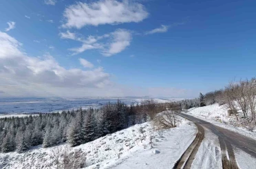 Kar yağışı sonrası kartpostallık görüntüler oluştu 