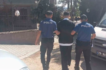 Karabük’te 8 yıl hapisle aranan firari yakalandı 