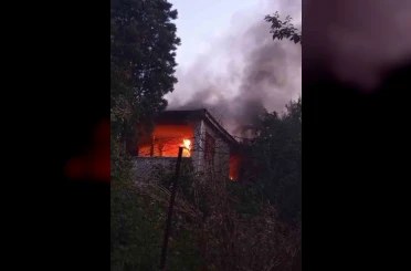 Karabük’te iki katlı evde yangın 