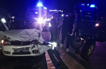 Karabük’te otomobil traktörle çarpıştı: 4 yaralı 