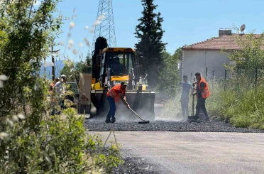 Karabük’te sıcak asfalt çalışmaları devam ediyor 