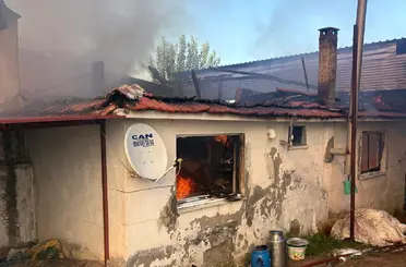 Karacasu’daki ev yangını söndürüldü
