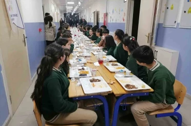 Karaçoban’da okulda "Maarifin kalbinde ramazan" temalı iftar programı 