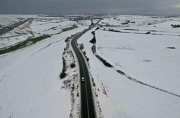 Karadeniz yaylaları değil, İstanbul: Arnavutköy’de kartpostallık kış manzarası 