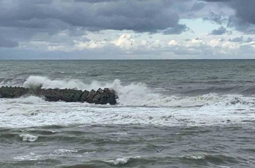 Karadeniz’de fırtına etkili oluyor 
