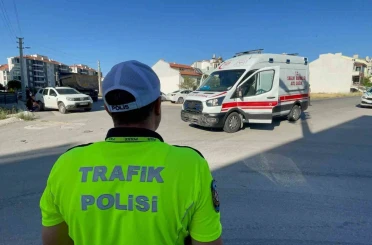 Karaman’da ambulansın karıştığı kaza ucuz atlatıldı 