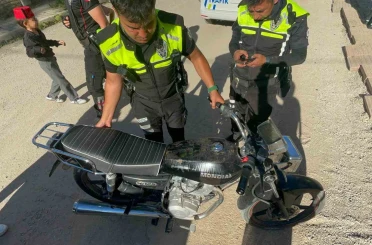 Karaman’da ‘dur’ ihtarına uymayan motosikletliye 611 bin lira ceza kesildi 