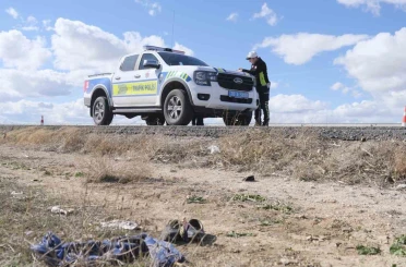 Karaman’da gelincik toplarken otomobilin çarptığı yaşlı kadın hayatını kaybetti 