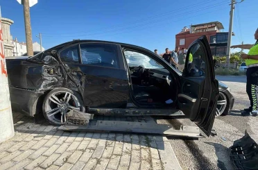Karaman’da iki otomobil çarpıştı: 5 yaralı 