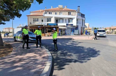 Karaman’da kaza yapan sürücü aracı bırakıp gitti 