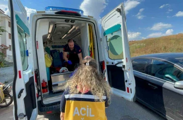Karaman’da motosiklet devrildi: 3 yaralı 